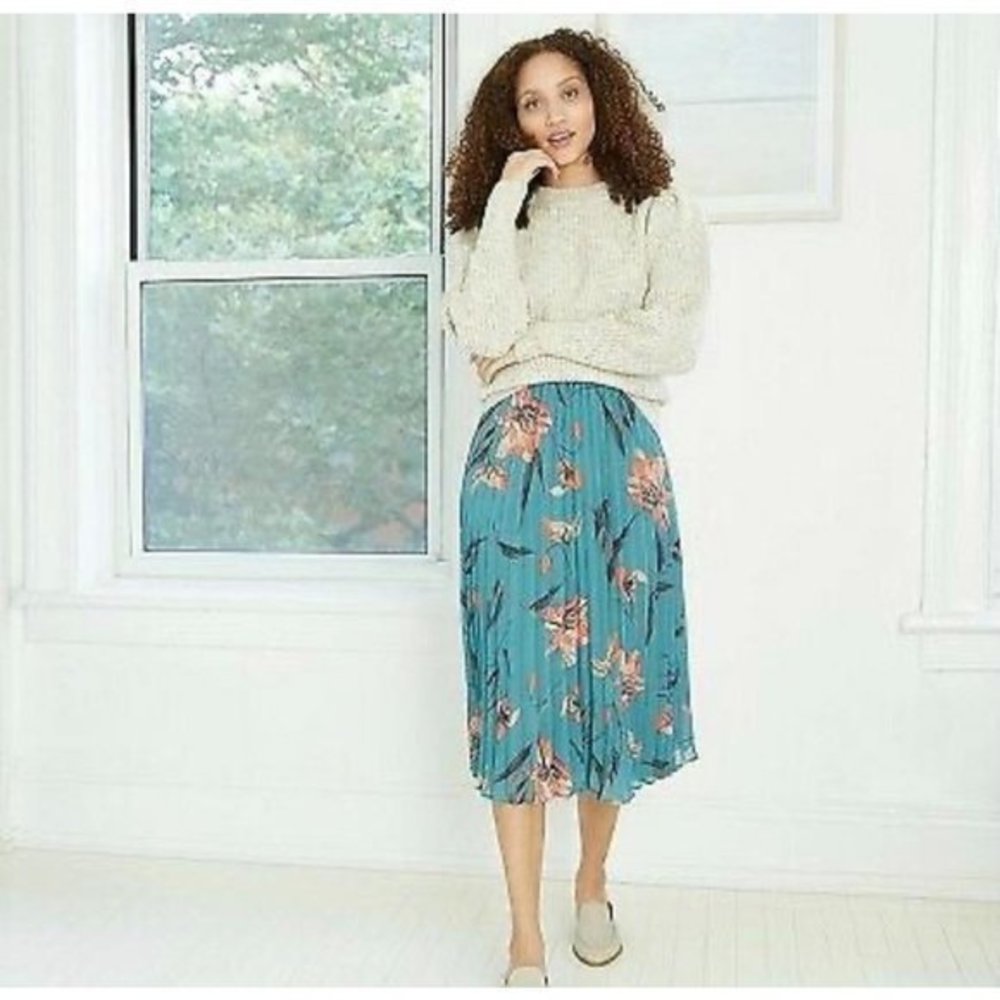 WOMEN'S PUFF SLEEVE CREWNECK SWEATER XS